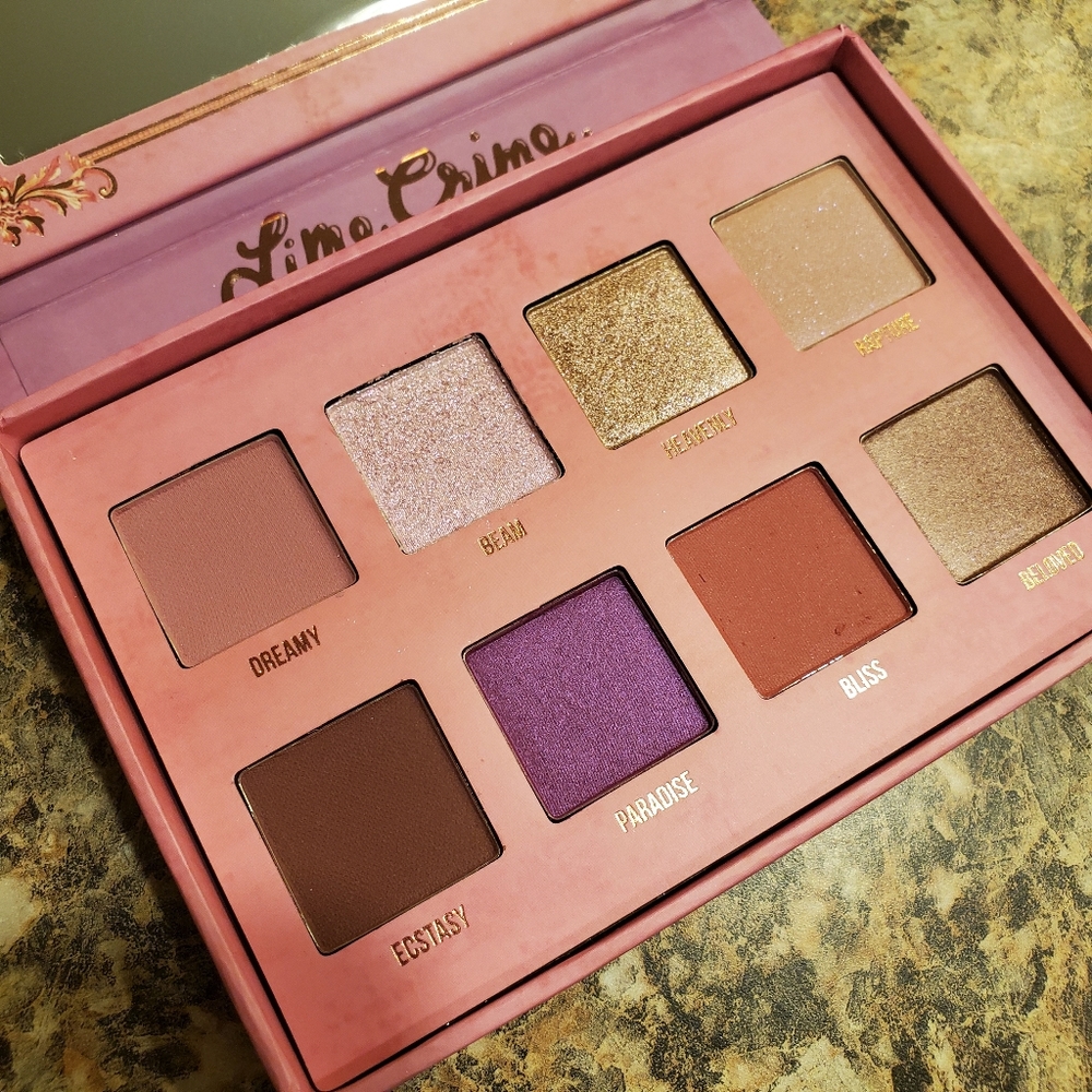 Venus 3 Eye Shadow Pallette